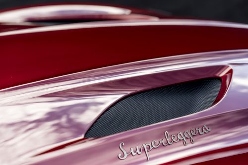 تاريخ عريق لسيارة رائدة Dbs Superleggera يعود من جديد Aston Martin Pressroom