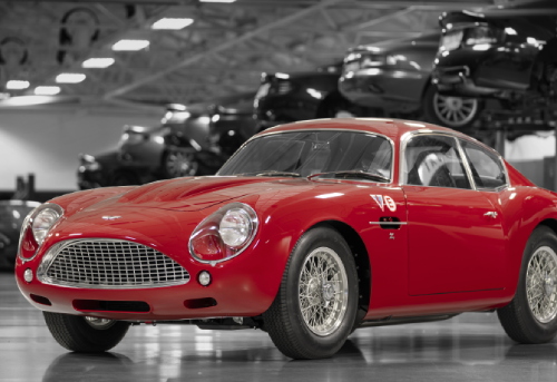 新たなアイコン・モデル、アストンマーティンDB4 GT Zagato Continuationの 第1号車がル・マンのサルト・サーキットでデビュー – Aston  Martin | Pressroom