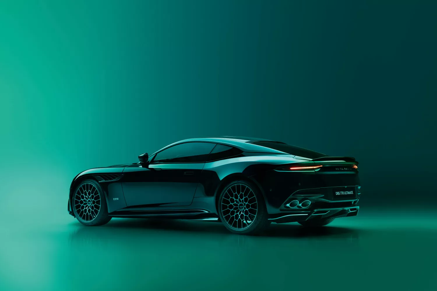 Unleashing DBS 770 Ultimate: A ferocious farewell to Aston Martin's Super  GT flagship – Aston Martin