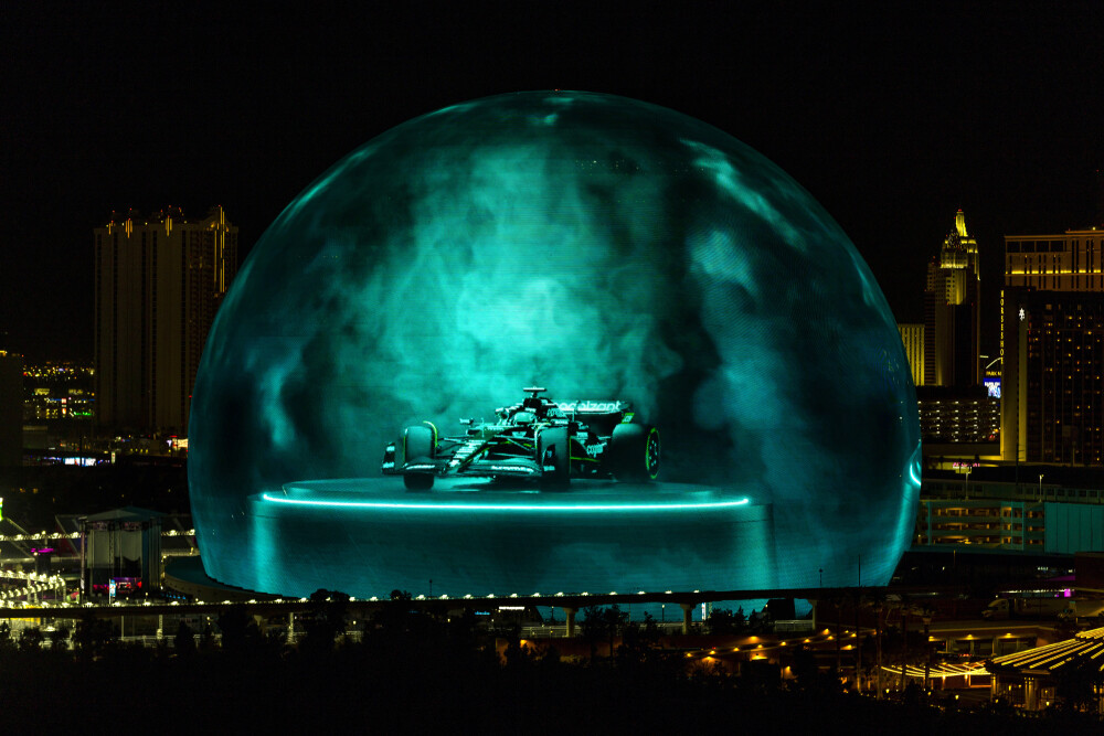 I Drove the Las Vegas F1 Grand Prix Track in a 700-HP Aston Martin